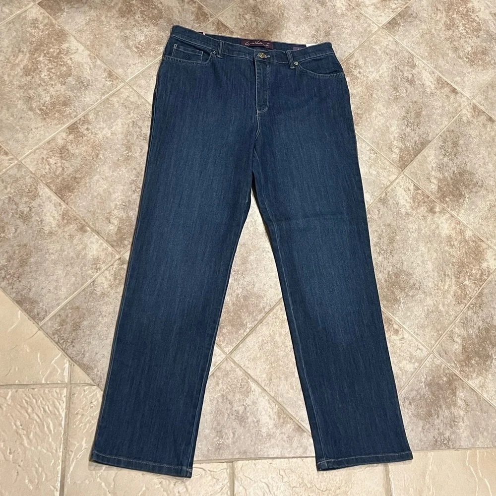 NWT Gloria Vanderbilt Amanda High Rise Tapered Phoenix Wash Jeans Petite 12